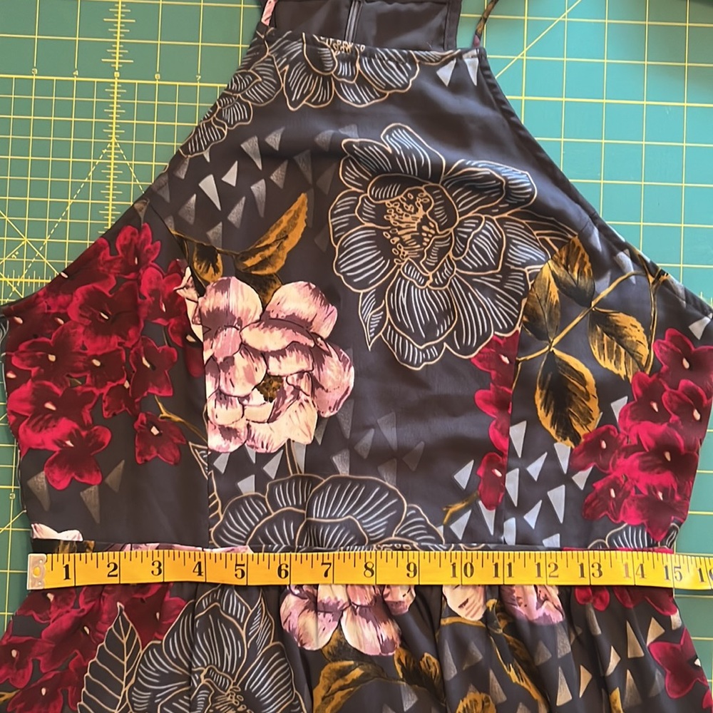 EVERLY High Neck Halter Midi Floral Dress Size Large - Picture 15 of 15
